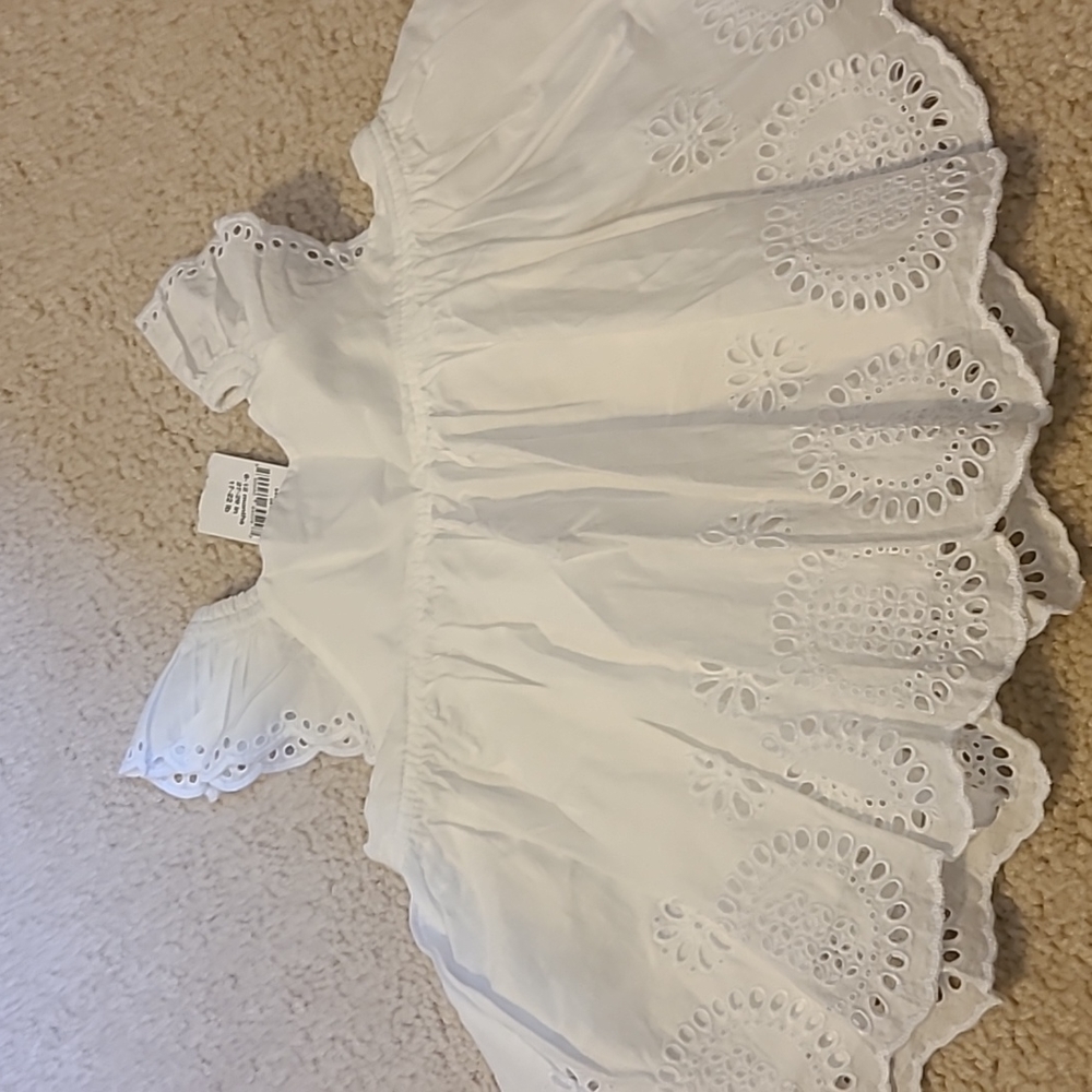 Baby Gap Eyelet Top - Picture 4 of 5